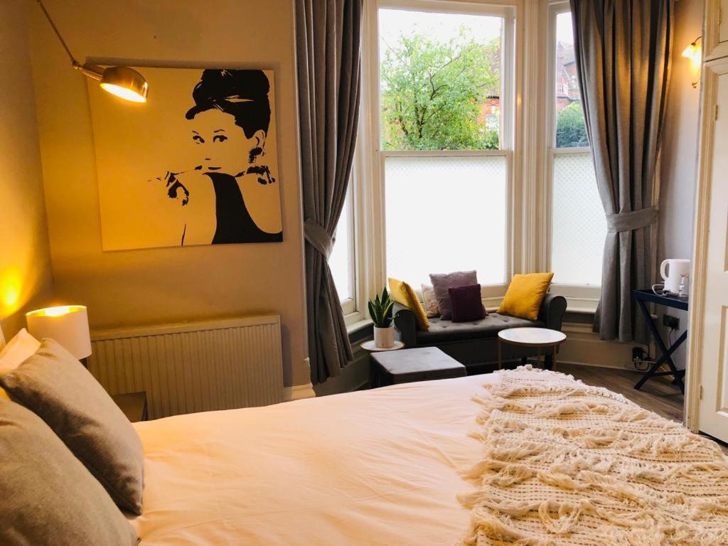 Canterbury Accommodations With Free Car Park Onsite And High Speed Wifi Eksteriør billede