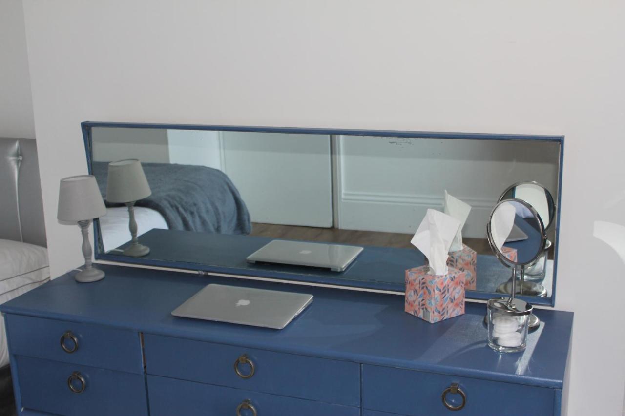 Canterbury Accommodations With Free Car Park Onsite And High Speed Wifi Eksteriør billede