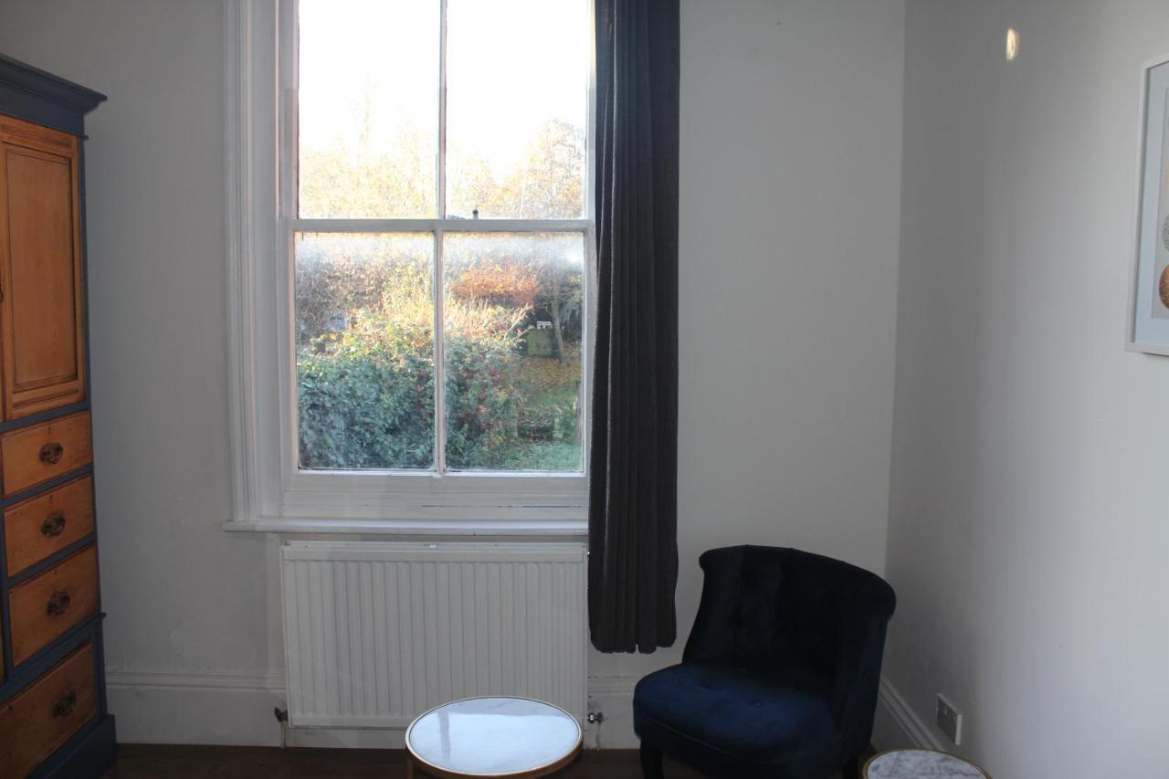 Canterbury Accommodations With Free Car Park Onsite And High Speed Wifi Eksteriør billede